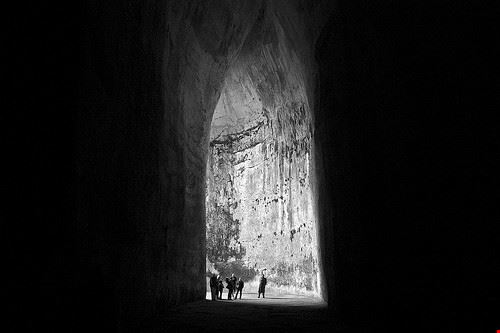 Latomia del Paradiso Siracusa stevie.gill - Attribution-NonCommercial-NoDerivs (http://creativecommons.org/licenses/by-nc-nd/2.0/) stevie.gill