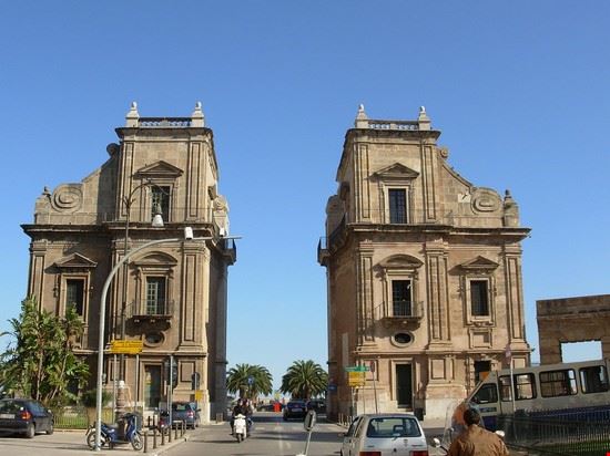 Porta Felice - Pubblico dominio