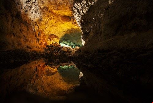 Cueva de los verdes - Óscar Cuadrado - Óscar Cuadrado - Attribution-NonCommercial (http://creativecommons.org/licenses/by-nc/2.0/)