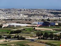  ta  qali