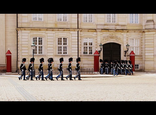  cambio della guardia al palazzo reale