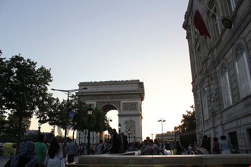 Arc de Triomphe Paris JoWestrick - Attribution-NonCommercial-ShareAlike (http://creativecommons.org/licenses/by-nc-sa/2.0/) JoWestrick