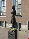 Statua di Anne Frank