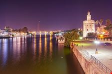  in battello sul guadalquivir