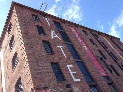 Tate Museum - 'S' - 'S' - Attribution-NonCommercial (http://creativecommons.org/licenses/by-nc/2.0/)