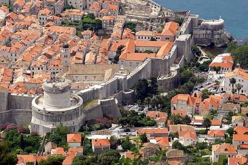 Le Mura Antiche della Città Dubrovnik archer10 (Dennis) - Attribution-ShareAlike License (http://creativecommons.org/licenses/by-sa/2.0/) archer10 (Dennis)