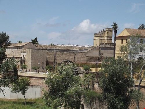 Alcazar dei Monarchi Cristiani Cordova ell brown - Attribution-ShareAlike License (http://creativecommons.org/licenses/by-sa/2.0/) ell brown
