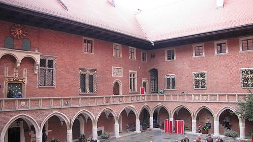 Collegium Maius - Futuredu / Edunews.pl - Futuredu / Edunews.pl - Attribution License (http://creativecommons.org/licenses/by/2.0/)