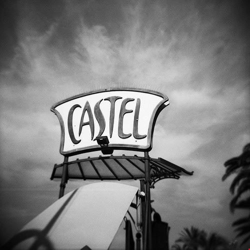 Castel Plage Nizza mistinguette18 - Attribution-NonCommercial-NoDerivs (http://creativecommons.org/licenses/by-nc-nd/2.0/) mistinguette18