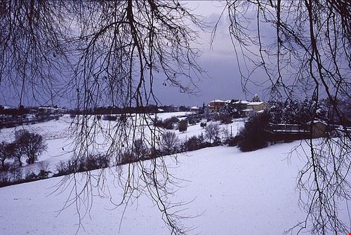 Snowpark  Parkerone  - Turismo.Marche - Turismo.Marche - Attribution-NonCommercial-ShareAlike (http://creativecommons.org/licenses/by-nc-sa/2.0/)