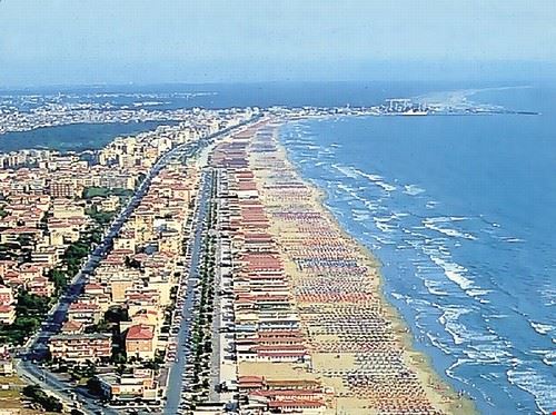 Lungomare - Vive Toscana - Vive Toscana - Attribution-NonCommercial (http://creativecommons.org/licenses/by-nc/2.0/)