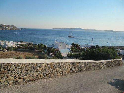 Aghios Ioannis - wallygrom - wallygrom - Attribution-ShareAlike License (http://creativecommons.org/licenses/by-sa/2.0/)