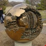 pomodoro scultura