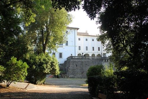  Ariccia Aaroncarpene - Attribution-NonCommercial-ShareAlike (http://creativecommons.org/licenses/by-nc-sa/2.0/) Aaroncarpene