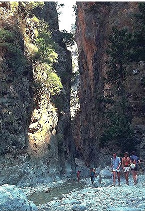 Foto Gole Di Samaria A Creta 290x425 Autore Redazione 1 Di 3