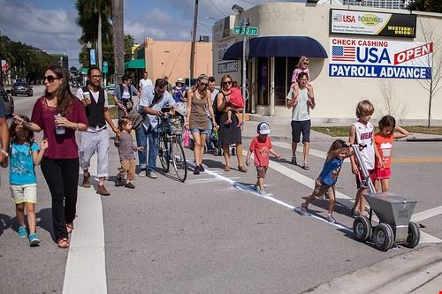  Miami evemosher - Attribution-NonCommercial-ShareAlike (http://creativecommons.org/licenses/by-nc-sa/2.0/) evemosher