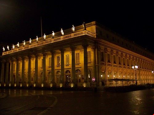  Bordeaux aboraq - Attribution-NonCommercial-ShareAlike (http://creativecommons.org/licenses/by-nc-sa/2.0/) aboraq