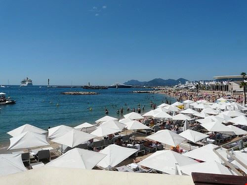 Sea Side Cannes psanxiao - Attribution-ShareAlike License (http://creativecommons.org/licenses/by-sa/2.0/) psanxiao