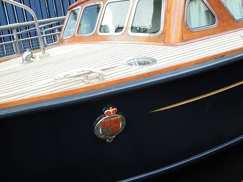 HMY Britannia Edinburgh Salicia - Attribution-NoDerivs (http://creativecommons.org/licenses/by-nd/2.0/) Salicia