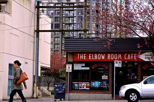 The Elbow Room - vancityhotshots - vancityhotshots - Attribution-NonCommercial-ShareAlike (http://creativecommons.org/licenses/by-nc-sa/2.0/)