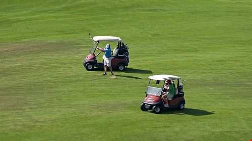 Yas Links Golf Club - Pieter v Marion - Pieter v Marion - Attribution-NonCommercial (http://creativecommons.org/licenses/by-nc/2.0/)
