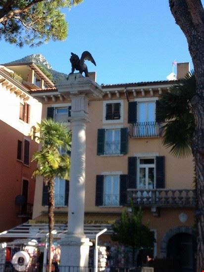 Colonna con il Leone di S. Marco - Colonna S.Marco a Maderno