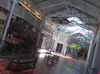  fashion square