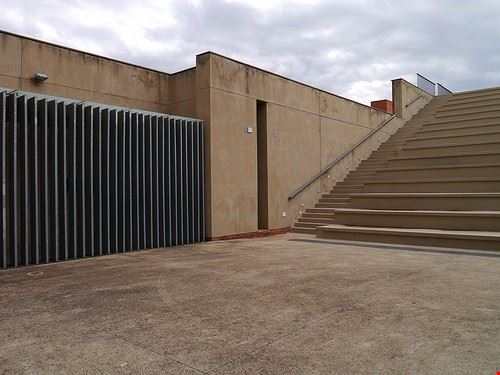 Apartheid Museum - christopher-amos - christopher-amos - Attribution-NonCommercial-ShareAlike (http://creativecommons.org/licenses/by-nc-sa/2.0/)