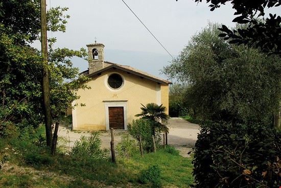 Il Santuario della Madonna di  Supina - Santuario della Madonna di Supina a Toscolano Maderno sul lago di Garda