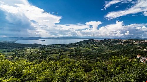Bolsena e il suo lago - YaYapas - YaYapas - Attribution-NonCommercial-ShareAlike (http://creativecommons.org/licenses/by-nc-sa/2.0/)