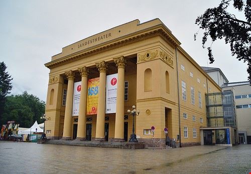 Tiroler Landestheater Innsbruck jpellgen - Attribution-NonCommercial-NoDerivs (http://creativecommons.org/licenses/by-nc-nd/2.0/) jpellgen