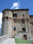 810px-Rocca_Sant'Agata_01-min