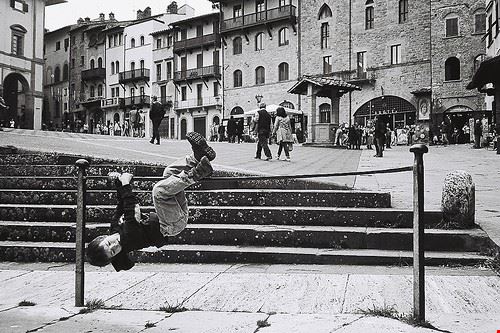 Piazza Grande Arezzo torremountain - Attribution License (http://creativecommons.org/licenses/by/2.0/) torremountain