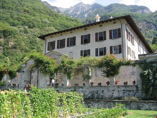  Chiavenna Inklaar - Attribution-NonCommercial-ShareAlike (http://creativecommons.org/licenses/by-nc-sa/2.0/) Inklaar