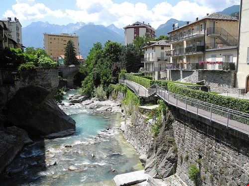  Chiavenna m.prinke - Attribution-ShareAlike License (http://creativecommons.org/licenses/by-sa/2.0/) m.prinke