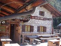  rifugio scotoni