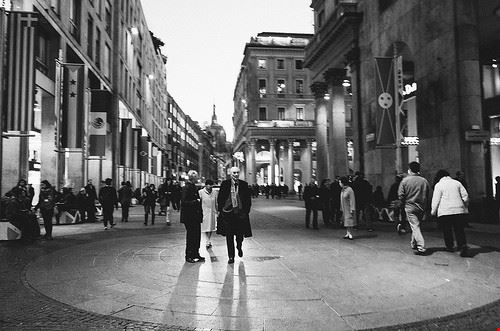 Corso Vittorio Emanuele II Milano manfri - Attribution-NonCommercial-ShareAlike (http://creativecommons.org/licenses/by-nc-sa/2.0/) manfri