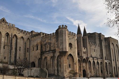 Palace of the Popes Avignon byb64 - Attribution-NonCommercial-ShareAlike (http://creativecommons.org/licenses/by-nc-sa/2.0/) byb64