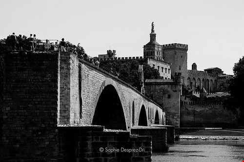 Saint Benezet Bridge Avignon sophiedesprez - Attribution-NonCommercial (http://creativecommons.org/licenses/by-nc/2.0/) sophiedesprez