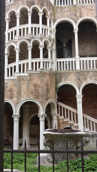 la scala del bovolo contarini