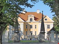  historical kau manor