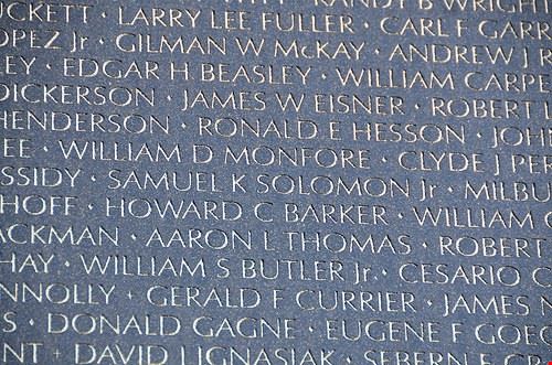 Vietnam Veterans Memorial Washington Old Shoe Woman - Attribution-NonCommercial-ShareAlike (http://creativecommons.org/licenses/by-nc-sa/2.0/) Old Shoe Woman