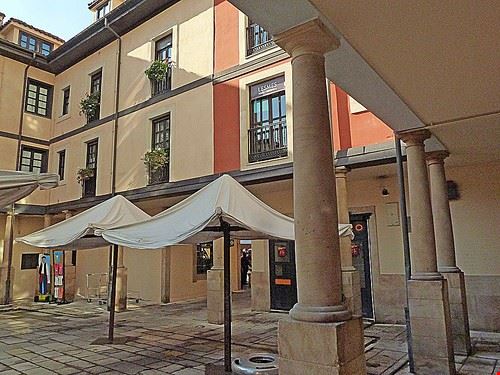 El Fontan Oviedo Gonmi - Attribution License (http://creativecommons.org/licenses/by/2.0/) Gonmi