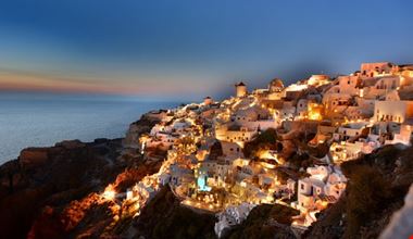 prime luci della sera ad oia santorini prime luci della sera ad oia santorini