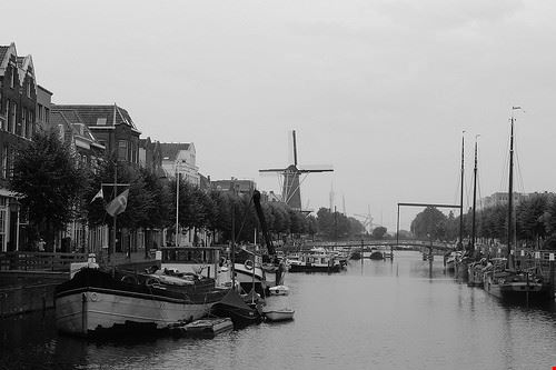  Rotterdam Nine LaMaitre - Attribution-NoDerivs (http://creativecommons.org/licenses/by-nd/2.0/) Nine LaMaitre