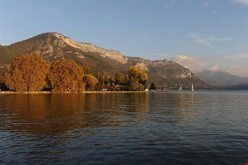  Annecy Eric-P - Attribution-NonCommercial-NoDerivs (http://creativecommons.org/licenses/by-nc-nd/2.0/) Eric-P