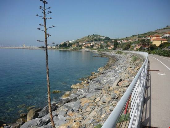 Primavera su due ruote, le più belle ciclabili per il primo sole