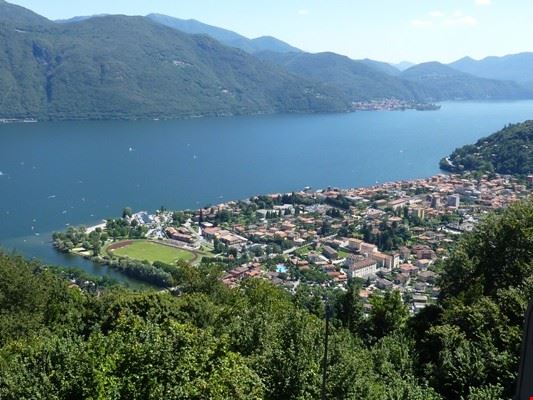 Consigli utili per una vacanza low cost - Cannobio vista dall'alto