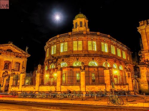  Oxford Nil (Thanks for all the likes and comments) - Attribution-NonCommercial-ShareAlike (http://creativecommons.org/licenses/by-nc-sa/2.0/) Nil (Thanks for all the likes and comments)