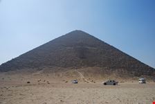il cairo la piramide rossa di snefru